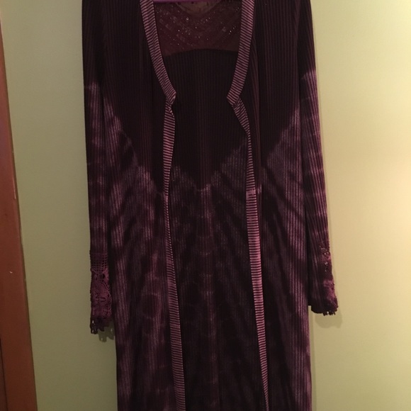 Tie dye duster with beautiful beading! - Picture 5 of 8